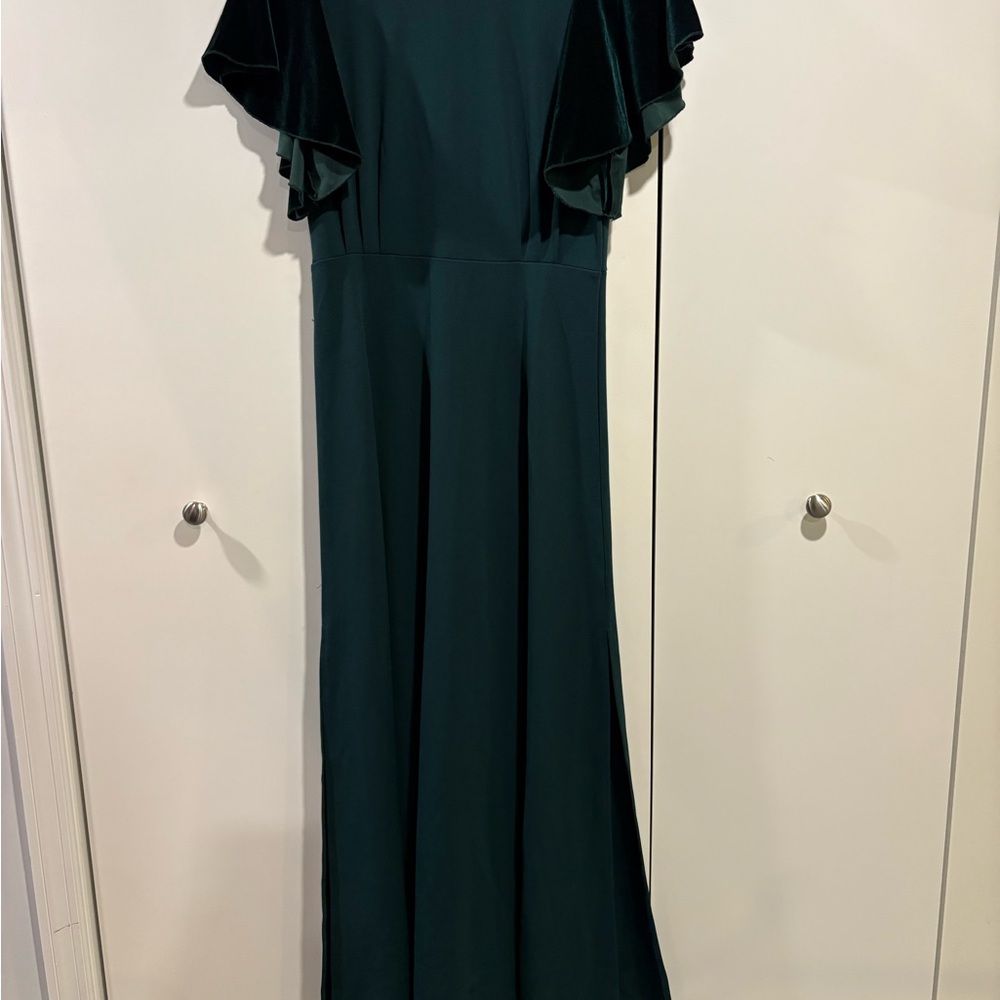 Elegant Emerald Green Evening Dress